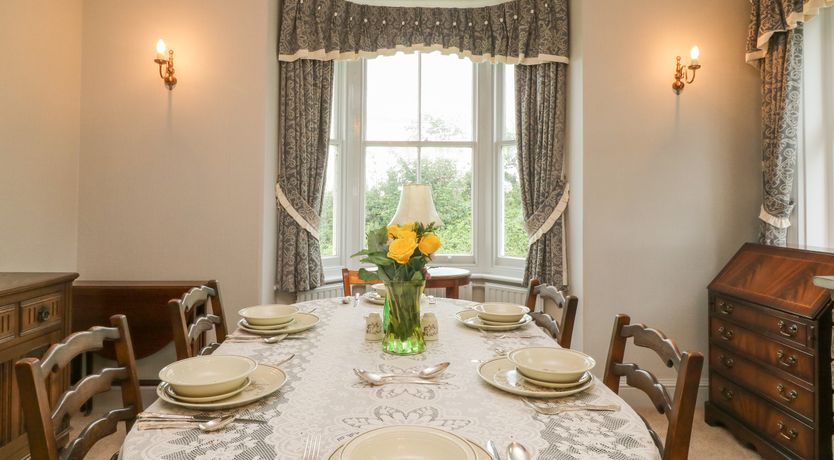 Photo of Silver Crooks