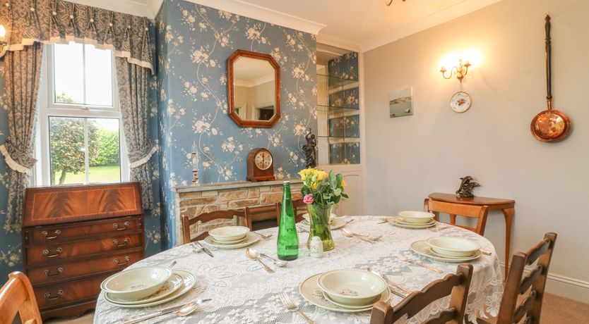 Photo of Silver Crooks