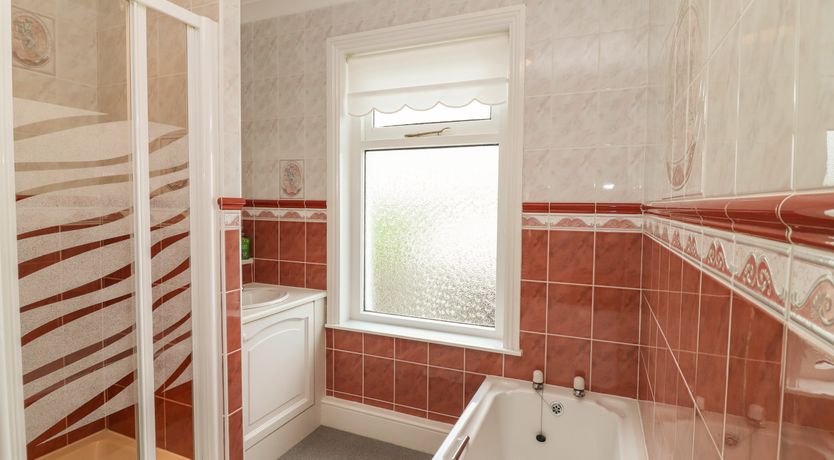 Photo of Silver Crooks