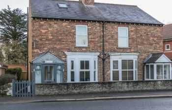 Brinkburn Cottage Holiday Cottage