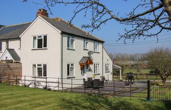 Belmont Bridge Holiday Cottage