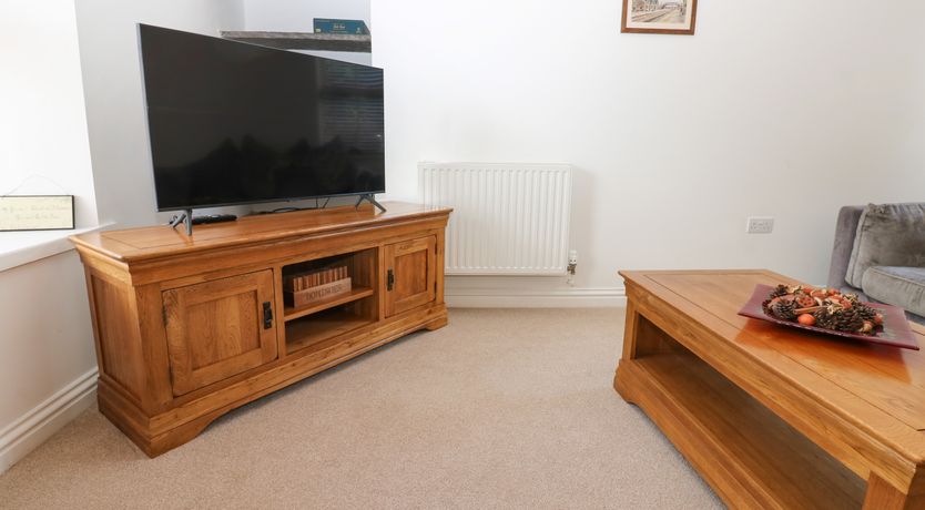 Photo of 2 Eden Lodge