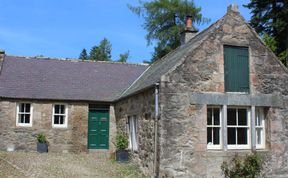 Photo of Steading Cottage - Craigievar Castle