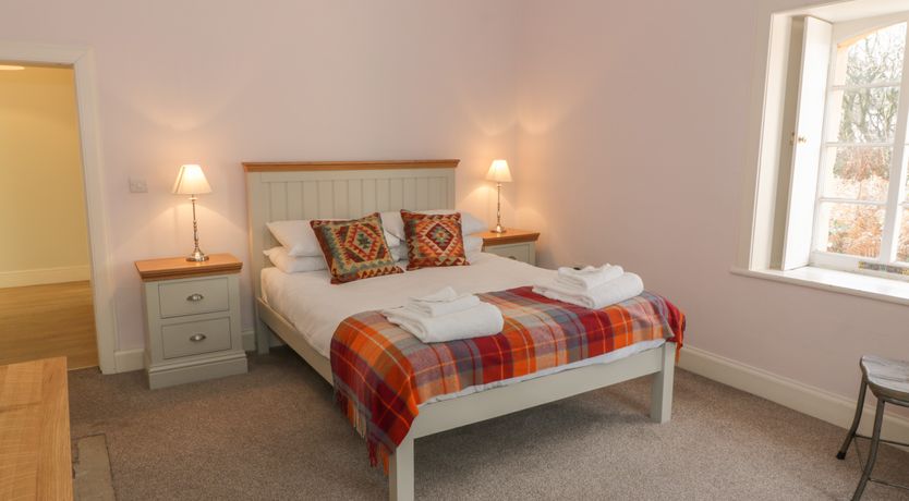 Photo of Ardlochan Lodge - Culzean Castle