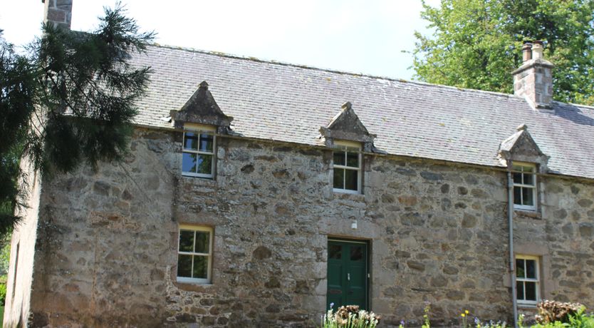 Photo of South Mains Cottage - Craigievar Castle