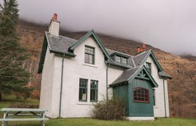 Glen Cottage - Torridon Holiday Cottage