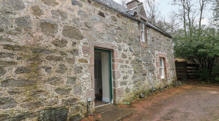 Photo of North Mains Cottage - Craigievar Castle