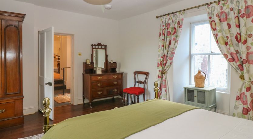 Photo of Courtyard Cottage - Drum Castle