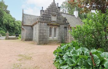 East Lodge - Crathes Castle Holiday Cottage