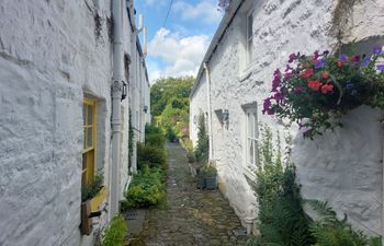 Blue Door - Kirkcudbright Holiday Cottage