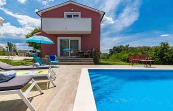 Villa May Holiday Home