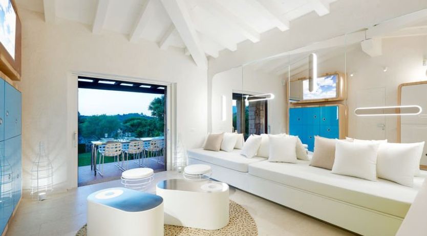 Photo of House Boat Medium