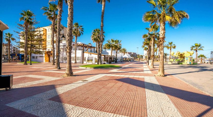 Photo of La Casita Blanca Torrevieja