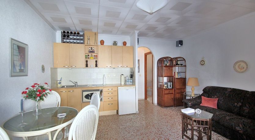 Photo of La Casita Blanca Torrevieja