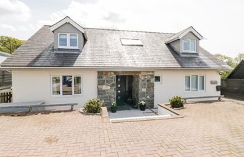 Maes Meillion Holiday Home