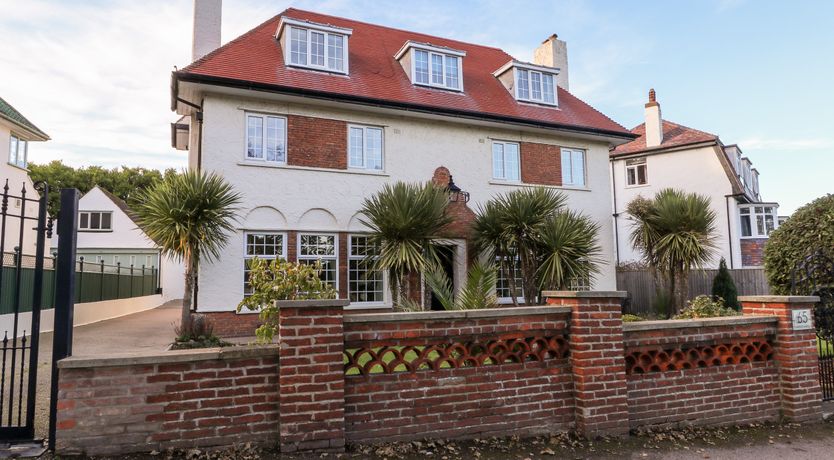 Photo of Yardley Manor