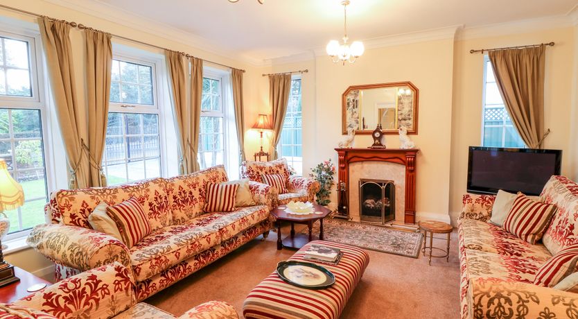 Photo of Yardley Manor
