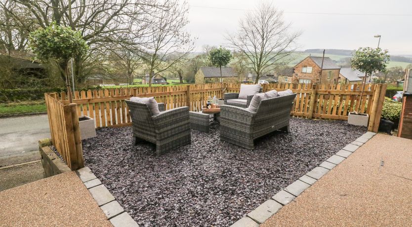 Photo of 1 Town Head