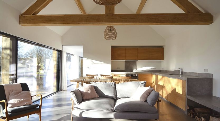 Photo of High Cogges Farm Holiday Cottages – The Cart Shed