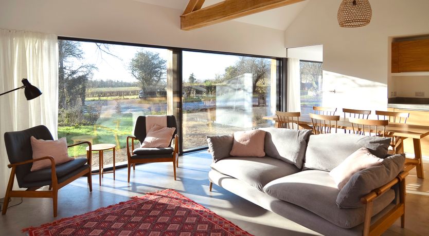 Photo of High Cogges Farm Holiday Cottages &ndash; The Cart Shed