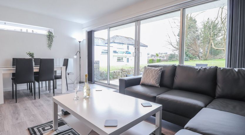 Photo of 15 Coedrath Park