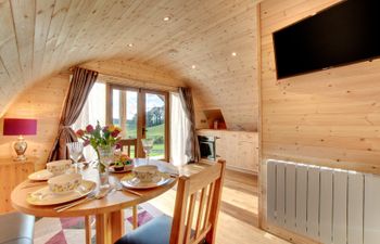 Pine Lodge Holiday Cottage