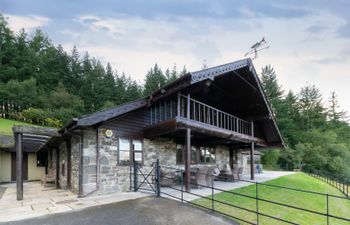 Rhosferig Lodge Holiday Cottage