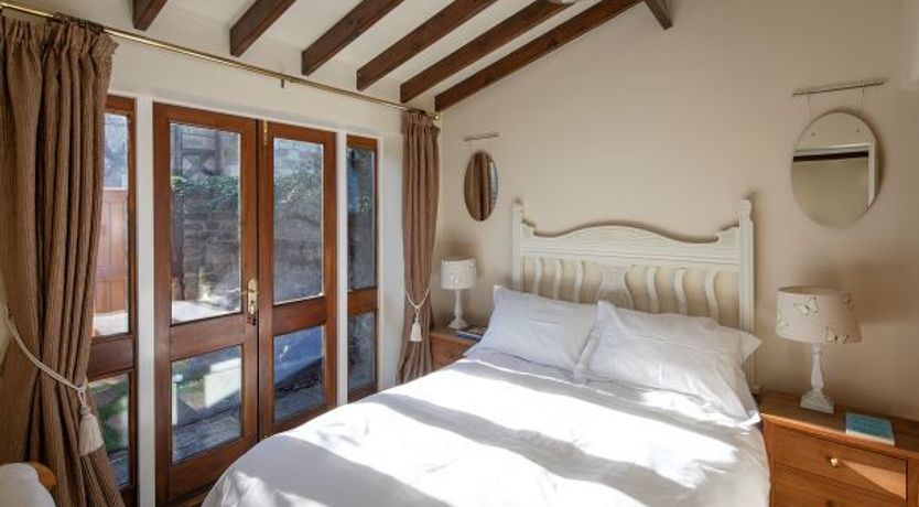 Photo of Morton House and The Stable Block