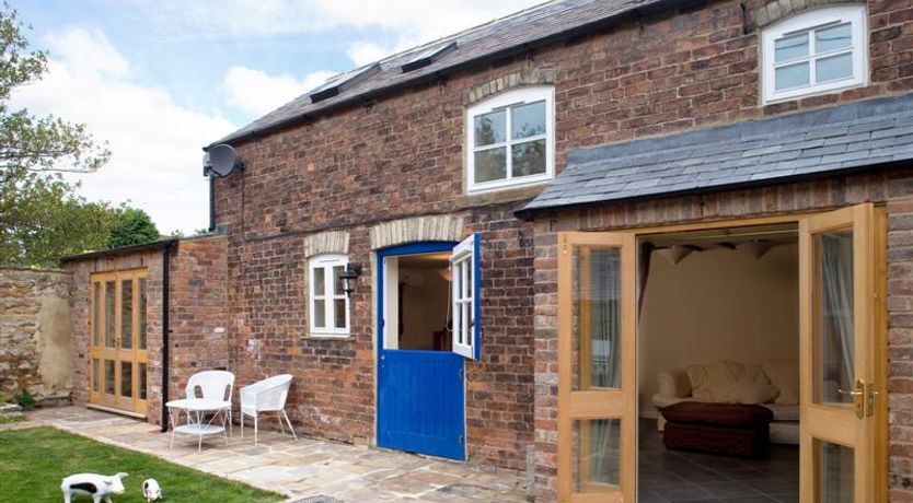 Photo of Morton House and The Stable Block