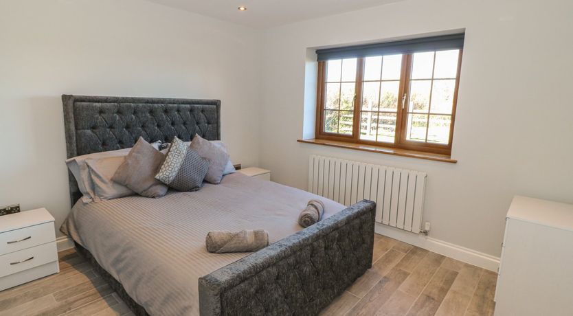 Photo of Afon Rhos Bach