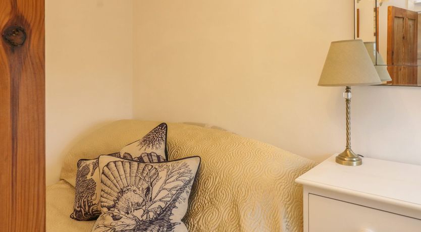 Photo of 3 Rock Cottages