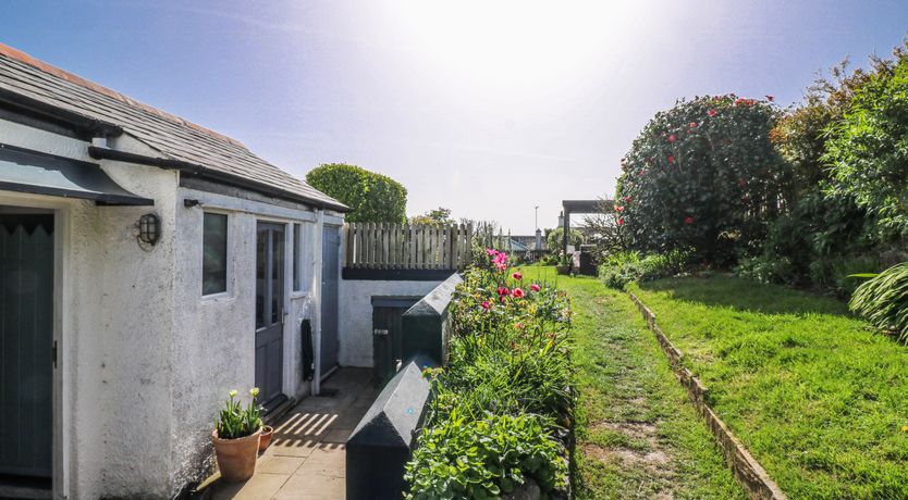 Photo of 3 Rock Cottages