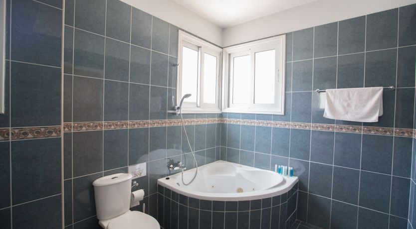 Photo of Protaras Mesogeios Villa ME16