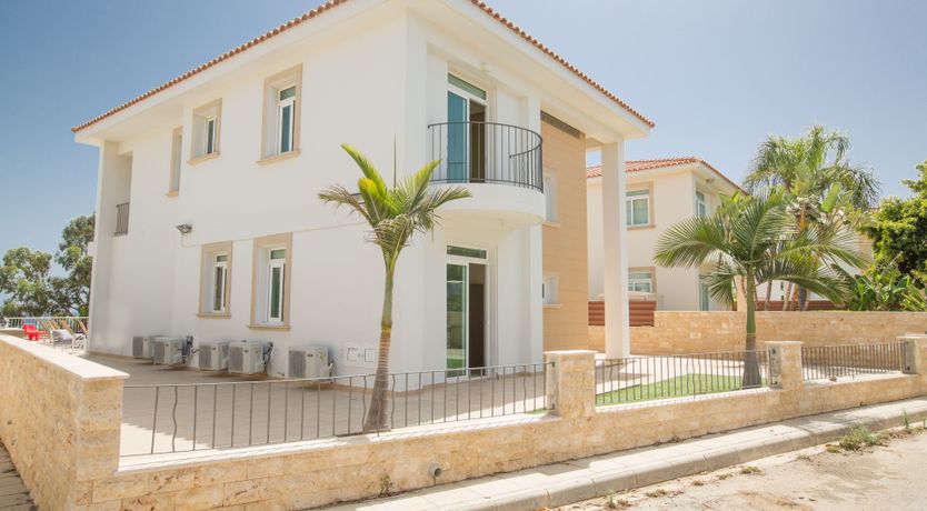 Photo of Protaras Mesogeios Villa ME16