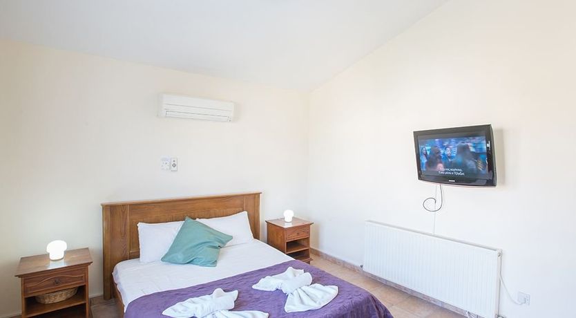 Photo of Ayia Napa Holiday Villa AT26