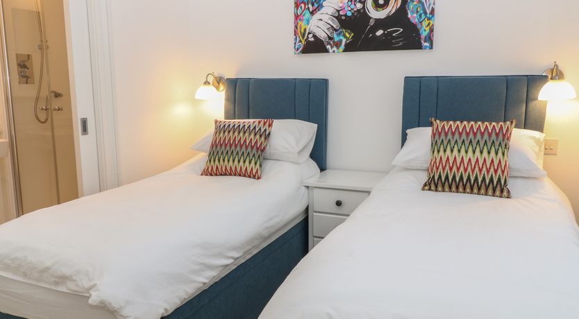 Photo of 2 Garden Apartment