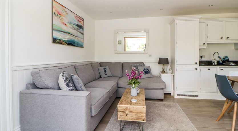 Photo of 2 Garden Apartment