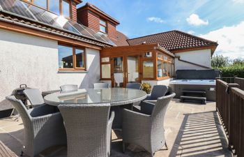 Meadowside Holiday Cottage