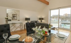 Photo of Harbourside Haven Penthouse 2