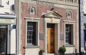 Lion House Holiday Cottage