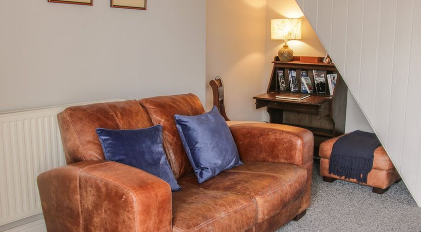 Photo of 1 Royal Oak Cottages