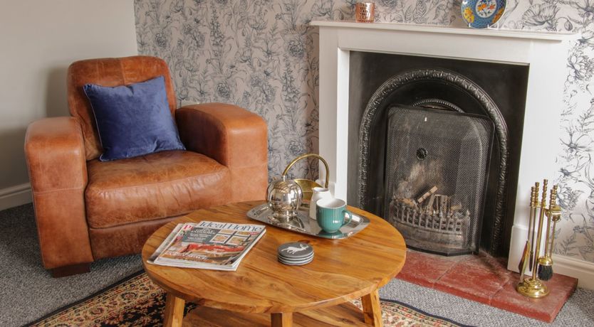 Photo of 1 Royal Oak Cottages