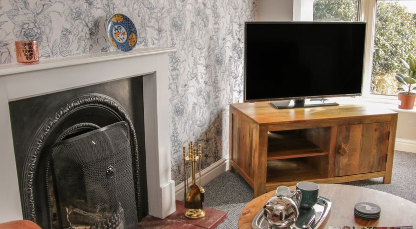 Photo of 1 Royal Oak Cottages