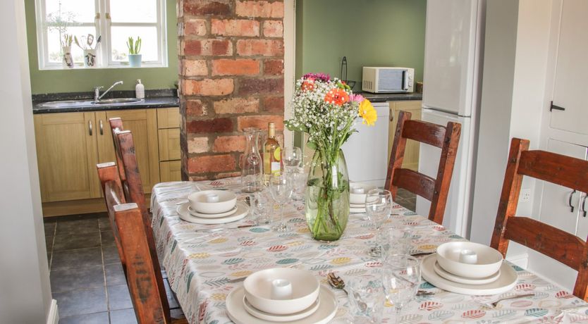 Photo of 1 Royal Oak Cottages