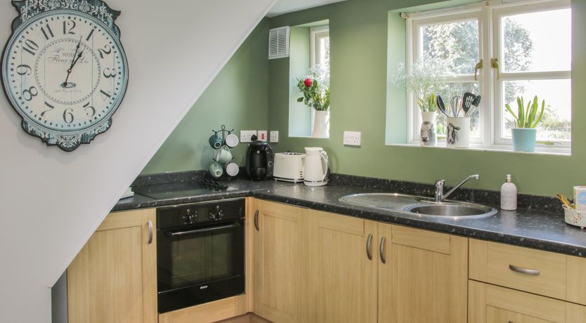 Photo of 1 Royal Oak Cottages