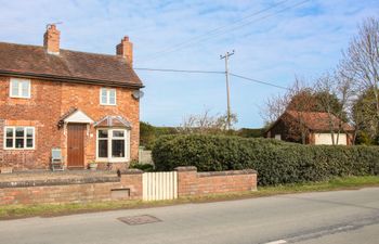 1 Royal Oak Cottages Holiday Cottage