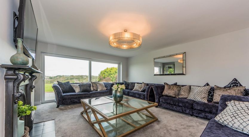 Photo of Marina Views, Kinsale , sleeps 20 guests 