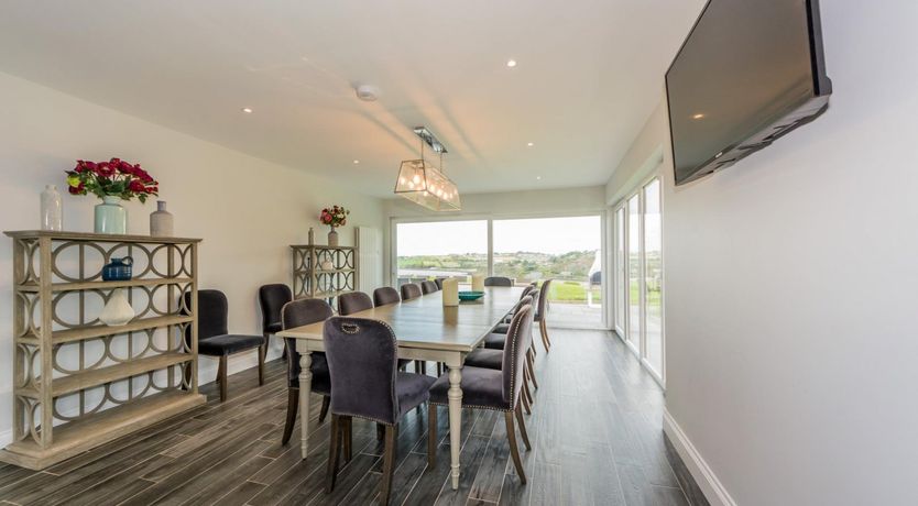 Photo of Marina Views, Kinsale , sleeps 20 guests 