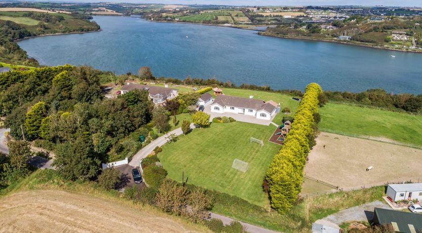 Photo of Marina Views, Kinsale , sleeps 20 guests 