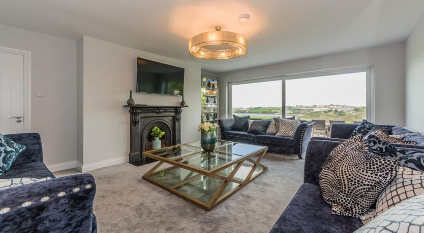 Photo of Marina Views, Kinsale , sleeps 20 guests 